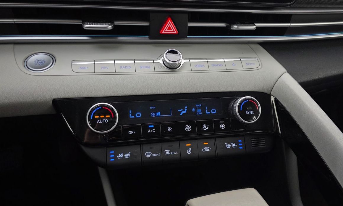 Hyundai AVANTE 2021