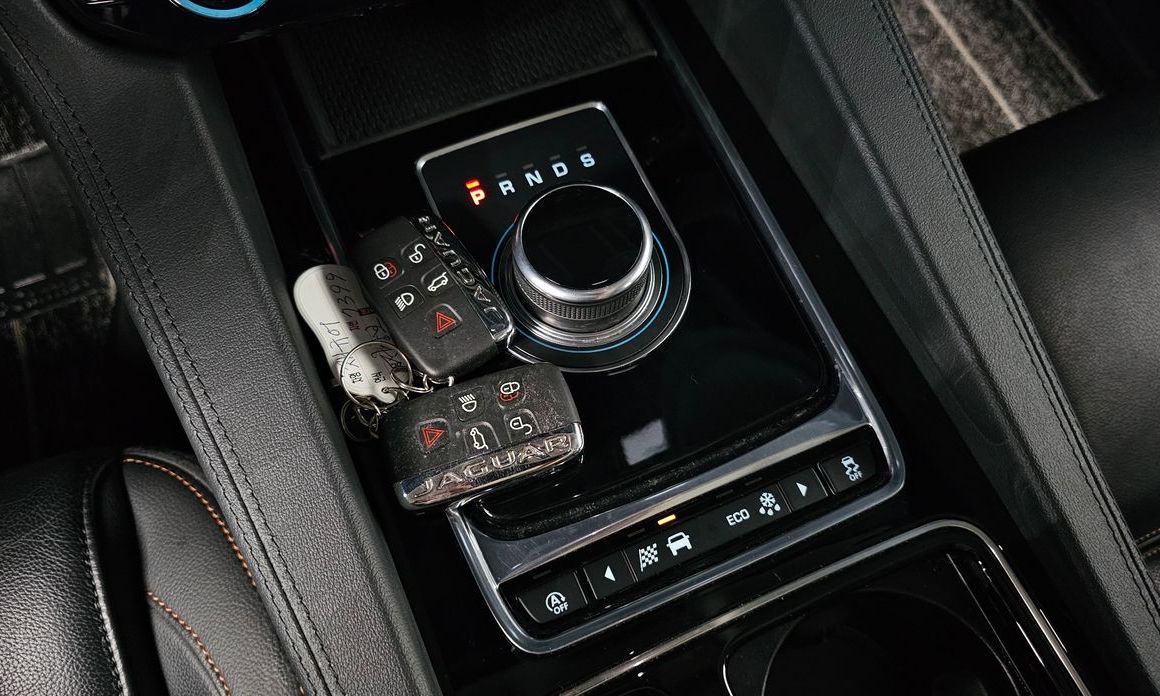 Jaguar F-PACE 2019