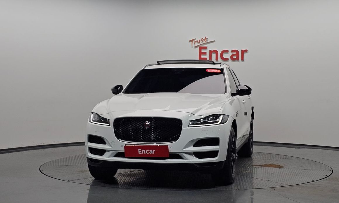 Jaguar F-PACE 2019