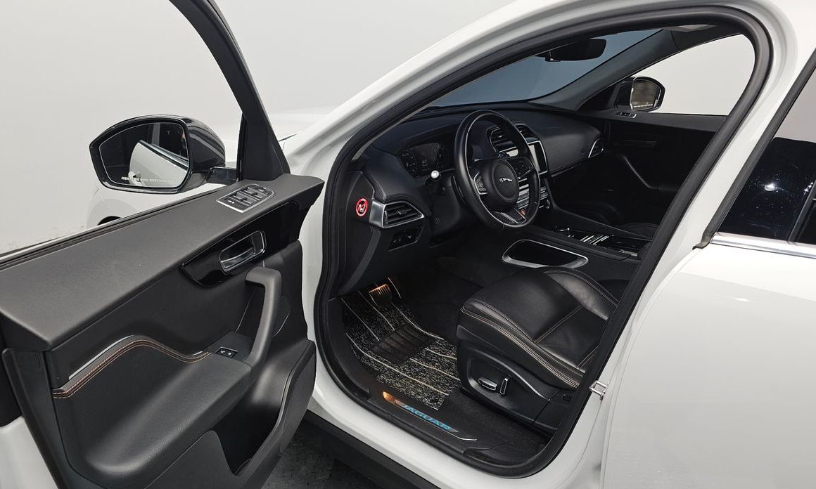 Jaguar F-PACE 2019