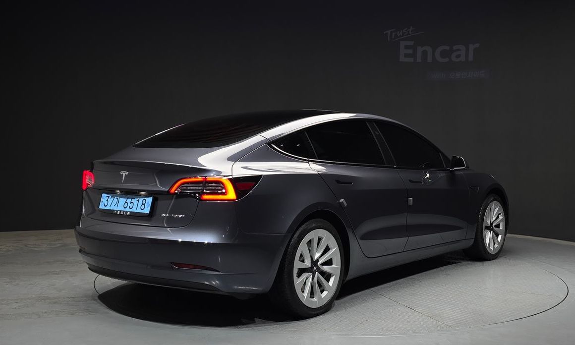 Tesla Model 3 2022