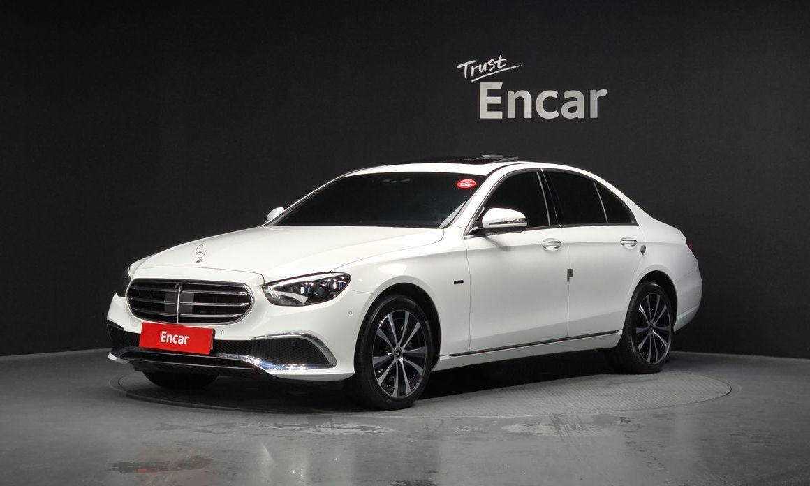 Mercedes-Benz E-Class 2021