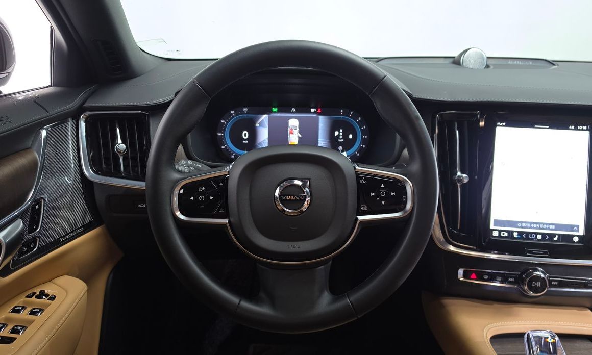 Volvo S90 2023