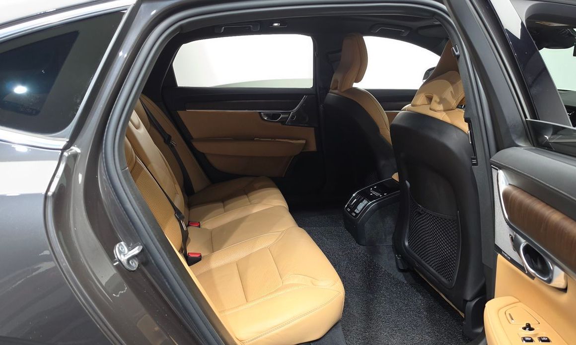 Volvo S90 2023