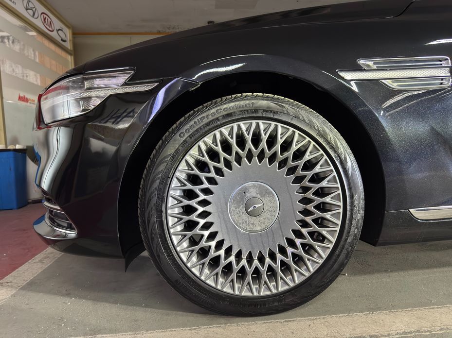 Genesis G90 2021