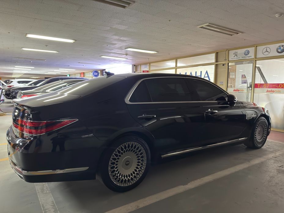 Genesis G90 2021
