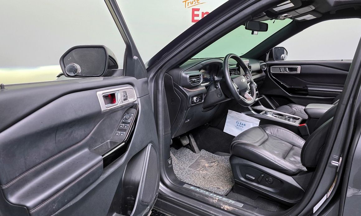 Ford Explorer 2023
