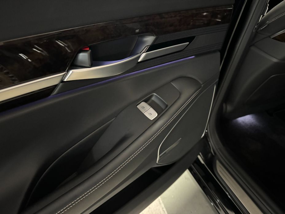 Genesis G90 2021