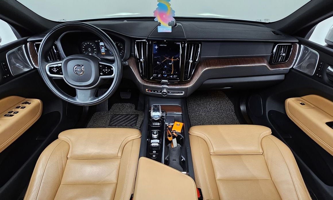 Volvo XC60 2021