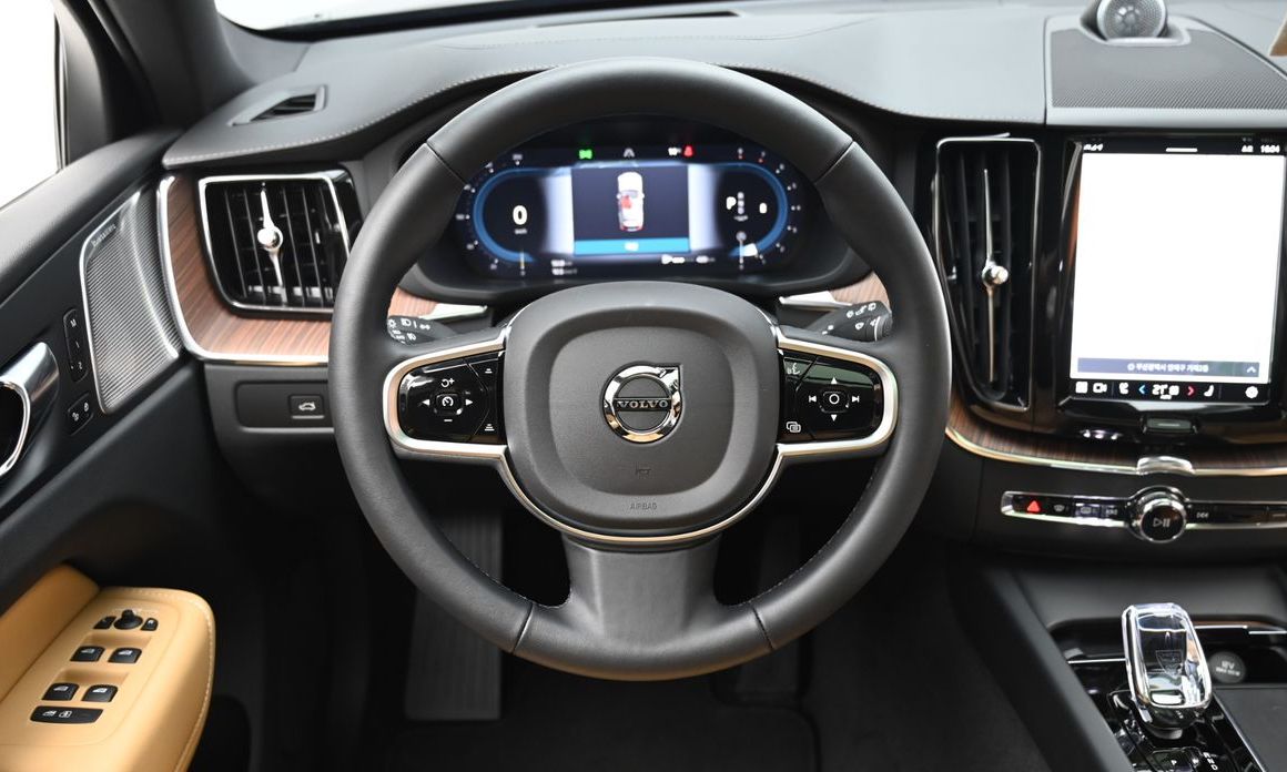 Volvo XC60 2023