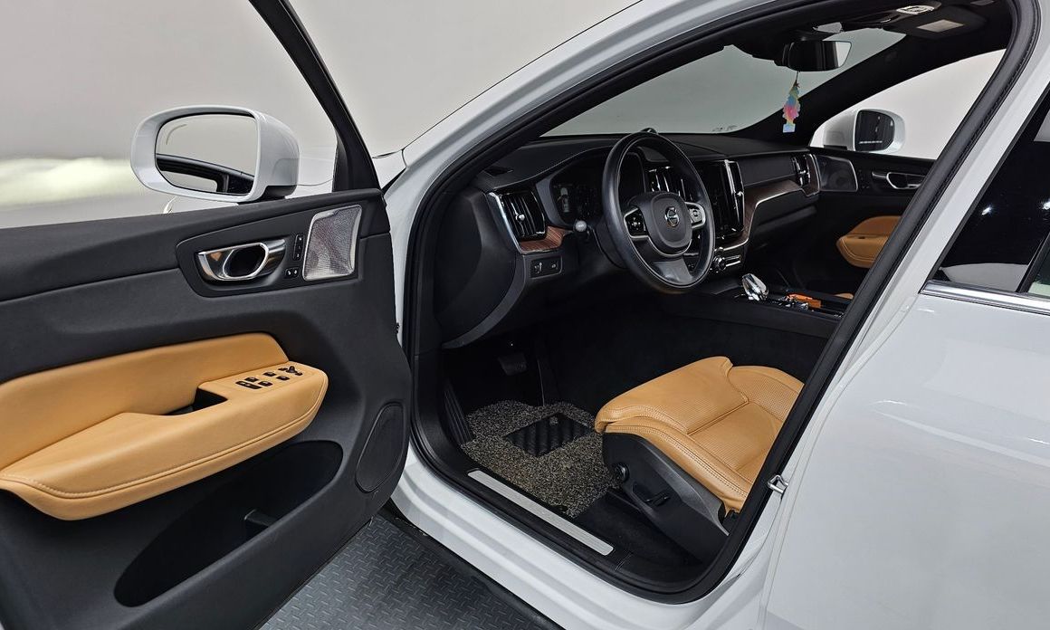 Volvo XC60 2021