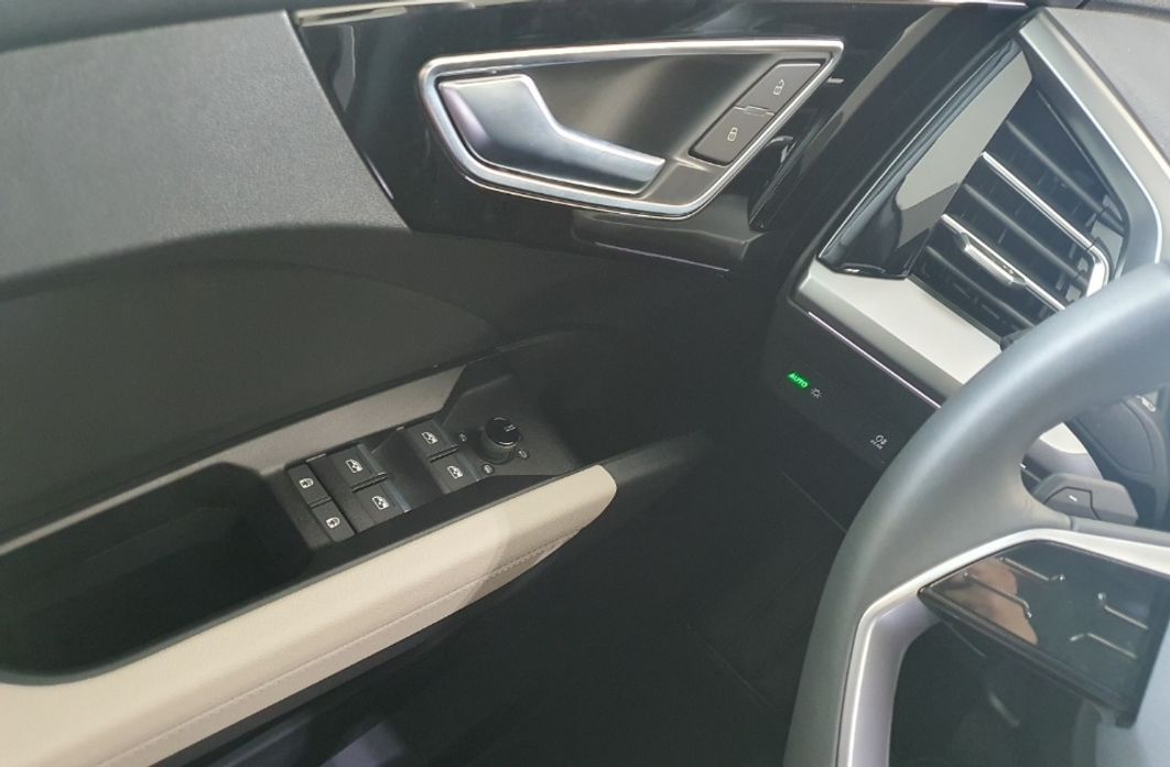 Audi Q4 e-tron 2025