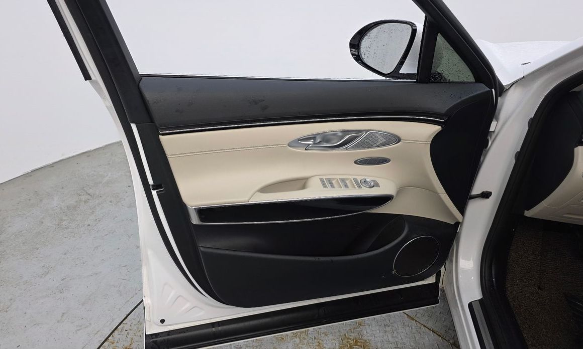 Genesis GV70 2023
