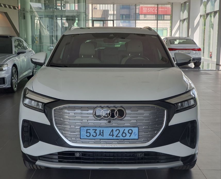 Audi Q4 e-tron 2025