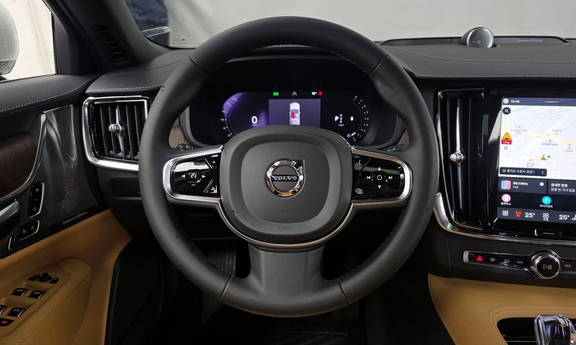 Volvo S90 2024