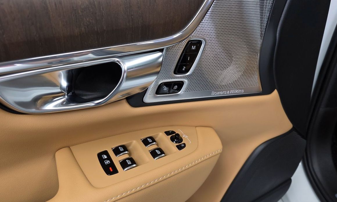 Volvo S90 2024