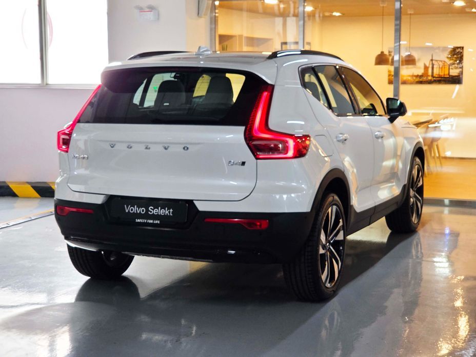 Volvo XC40 2026