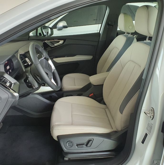 Audi Q4 e-tron 2025