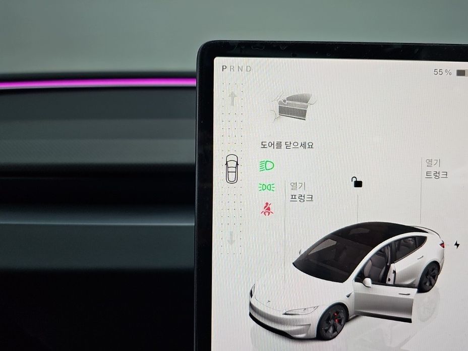 Tesla Model 3 2024