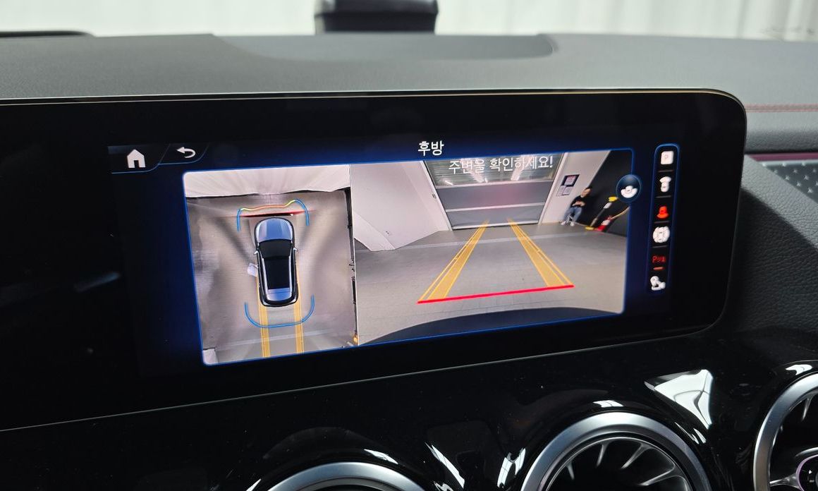 Mercedes-Benz EQA 2025