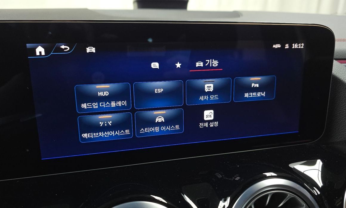 Mercedes-Benz EQA 2025