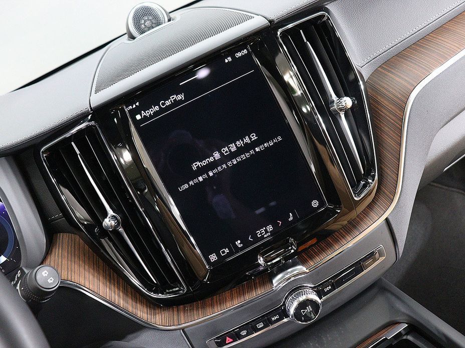 Volvo XC60 2025