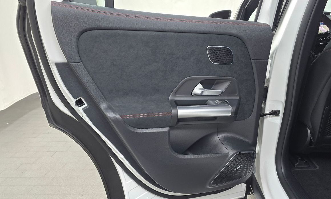 Mercedes-Benz EQA 2025