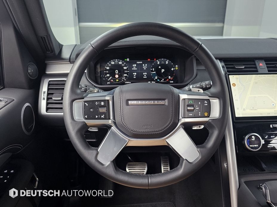 Land Rover Discovery 2025