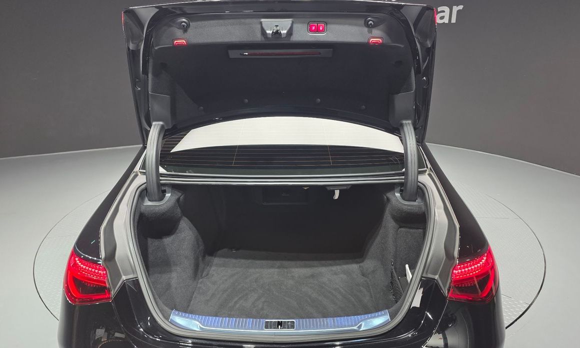 Mercedes-Benz S-Class 2022
