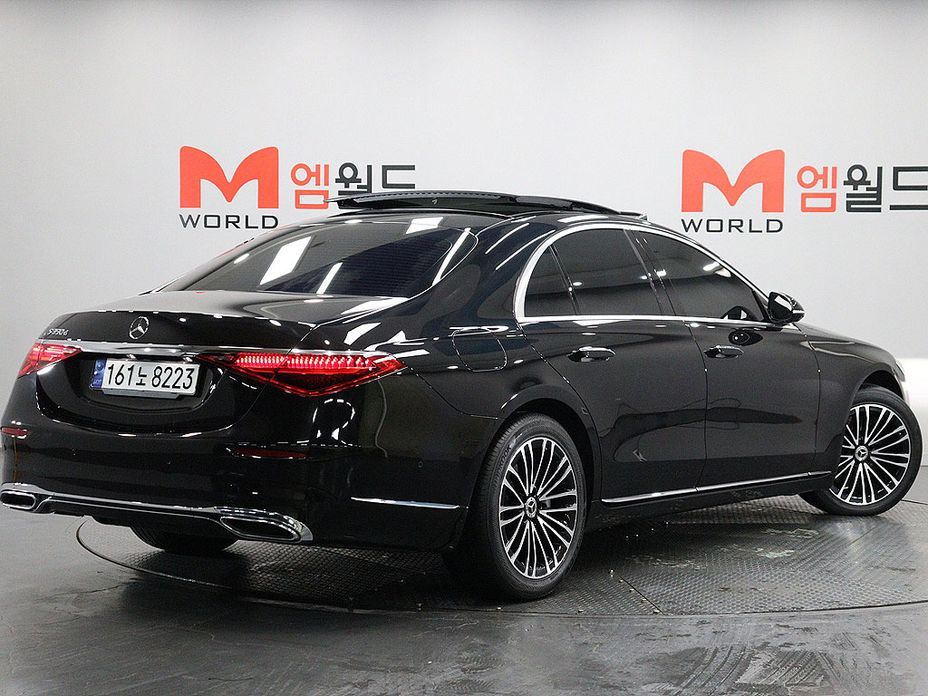 Mercedes-Benz S-Class 2023