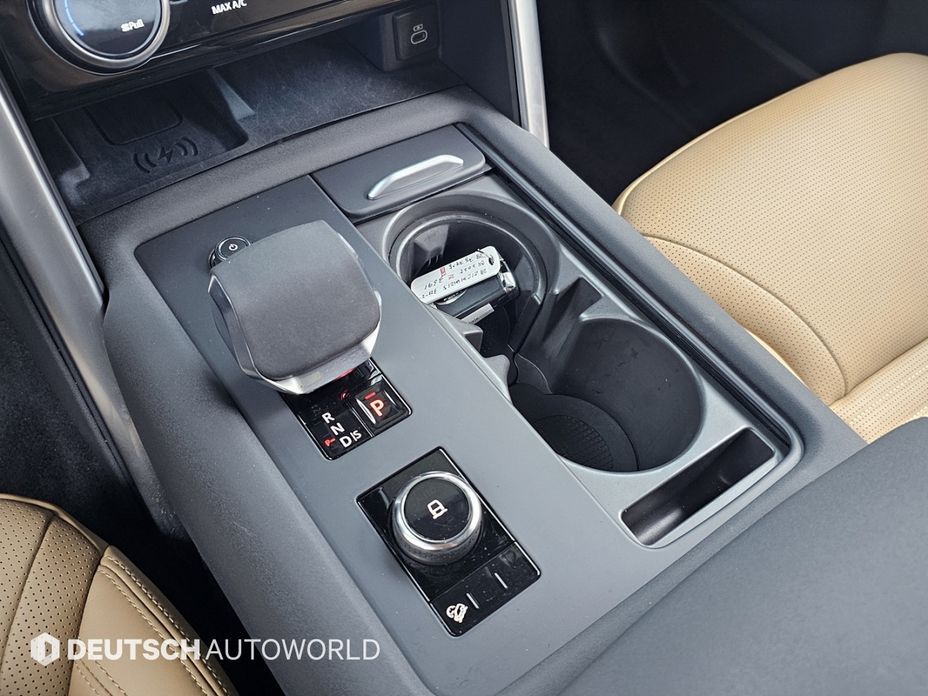 Land Rover Discovery 2025