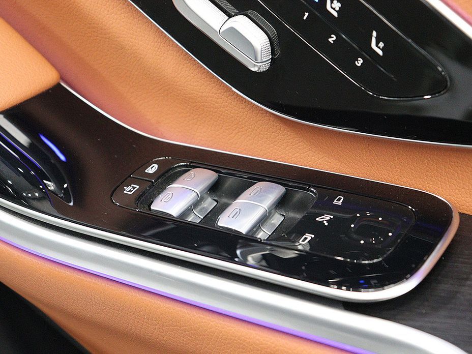 Mercedes-Benz S-Class 2023