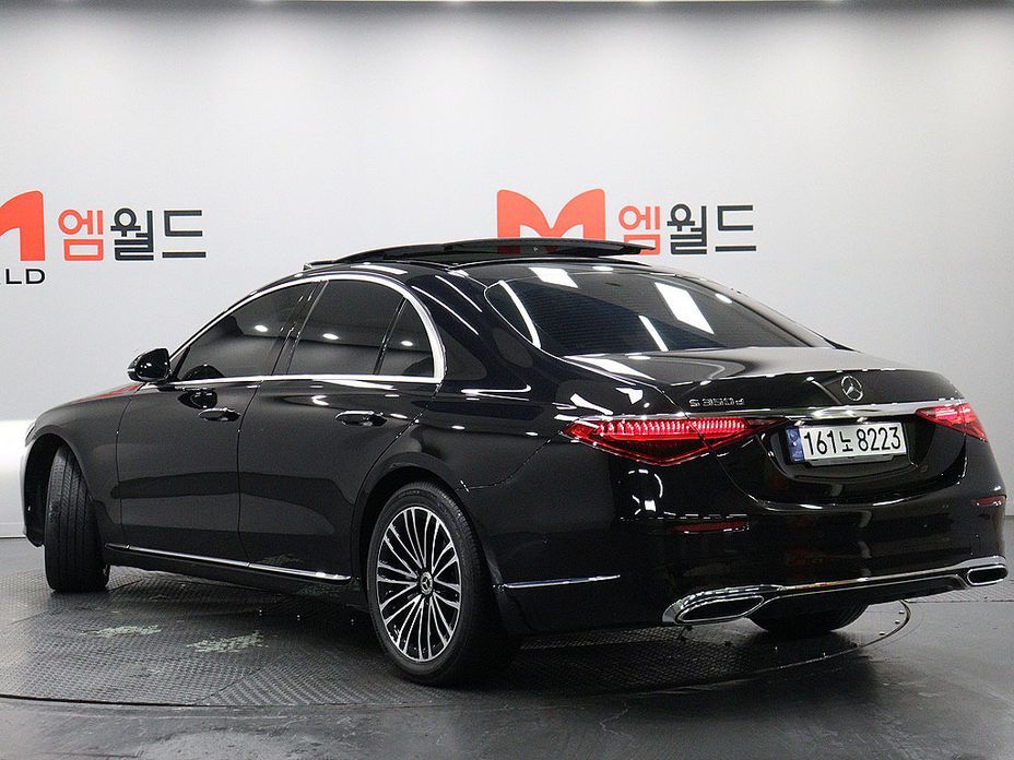 Mercedes-Benz S-Class 2023