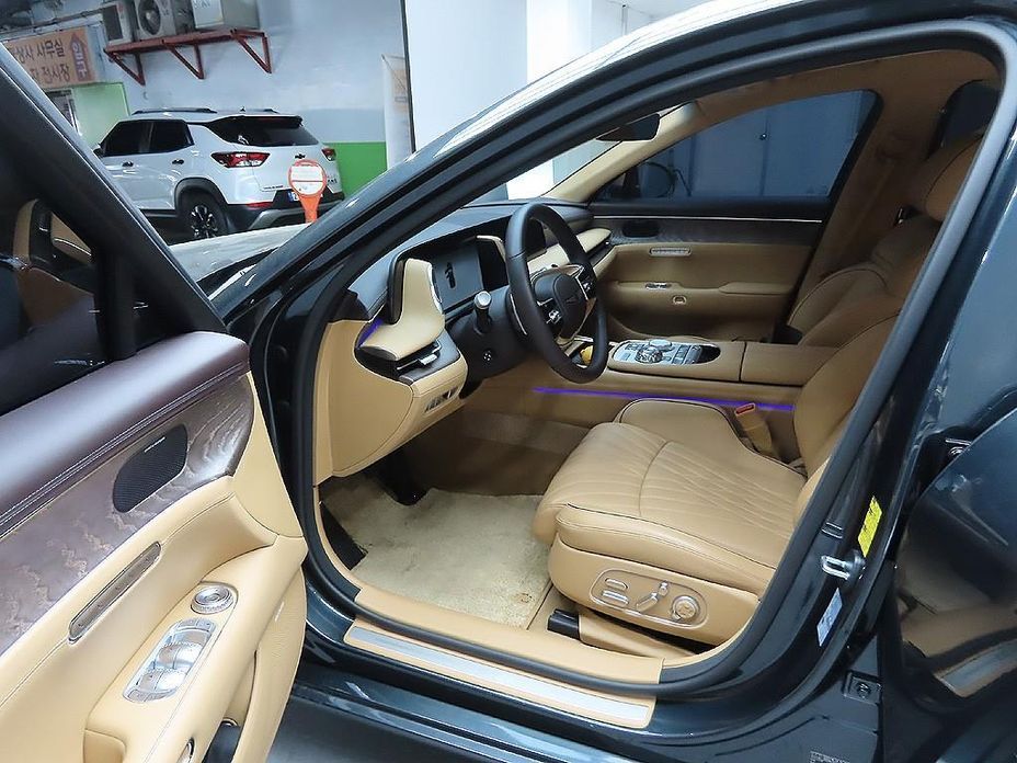 Genesis G90 2025