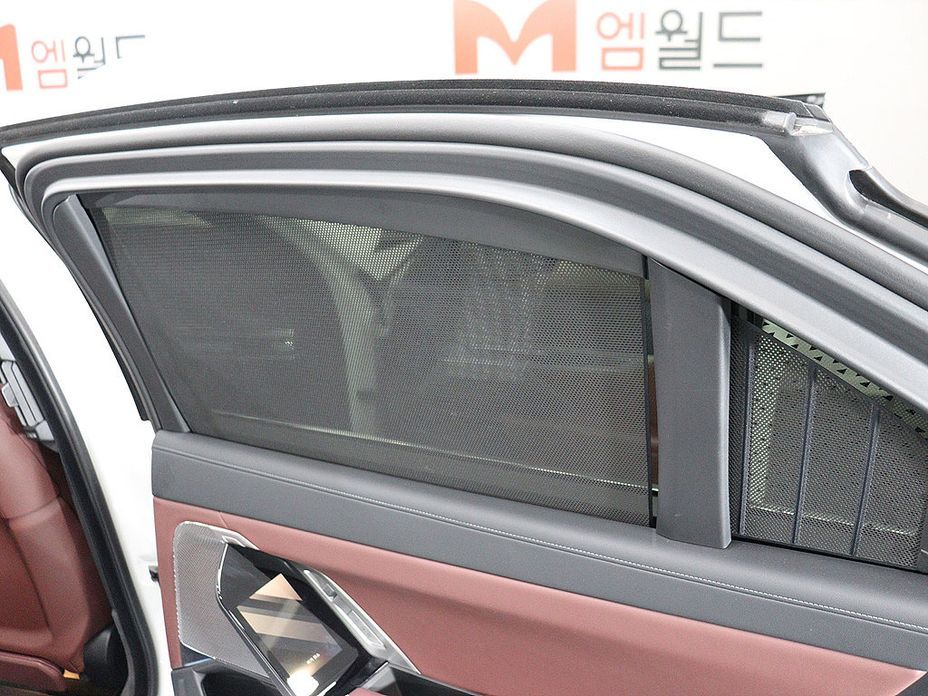 BMW 7-Series 2024