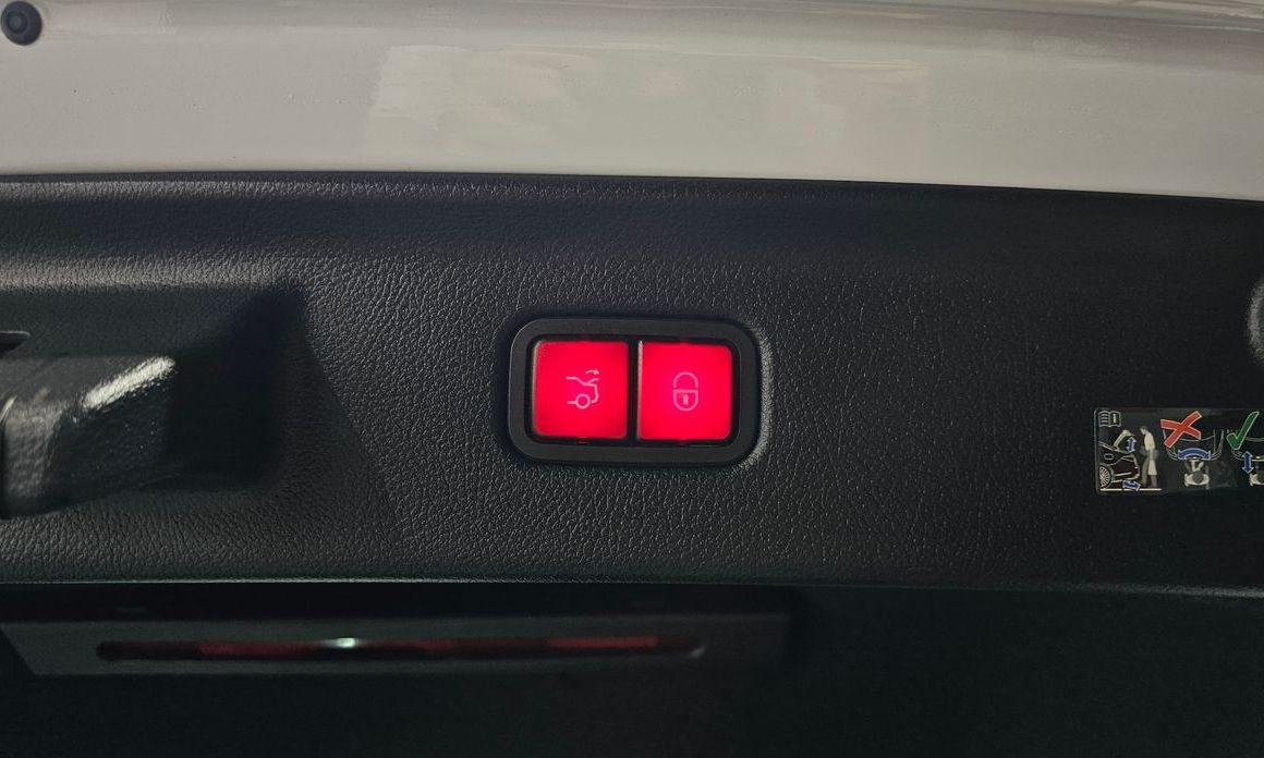 Mercedes-Benz S-Class 2024