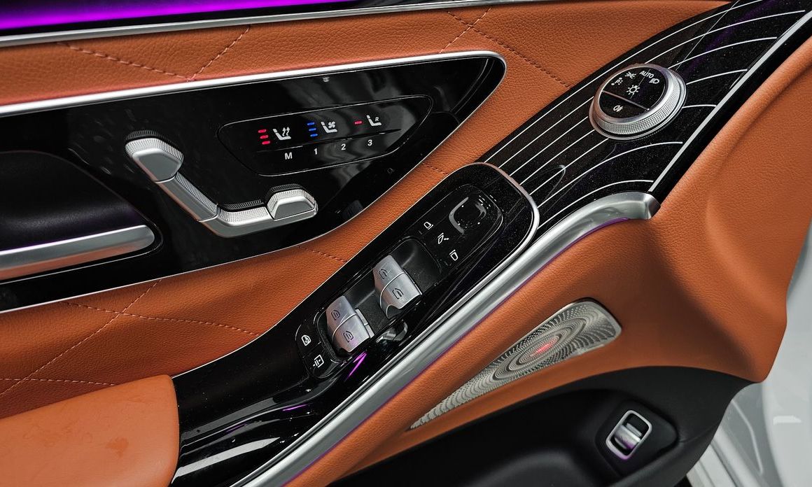 Mercedes-Benz S-Class 2024
