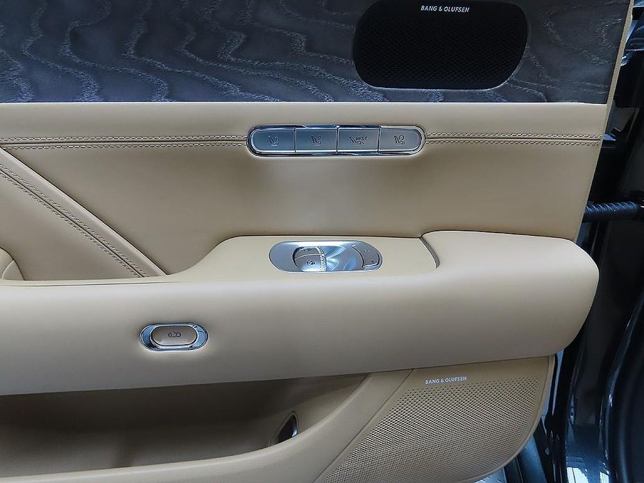 Genesis G90 2025