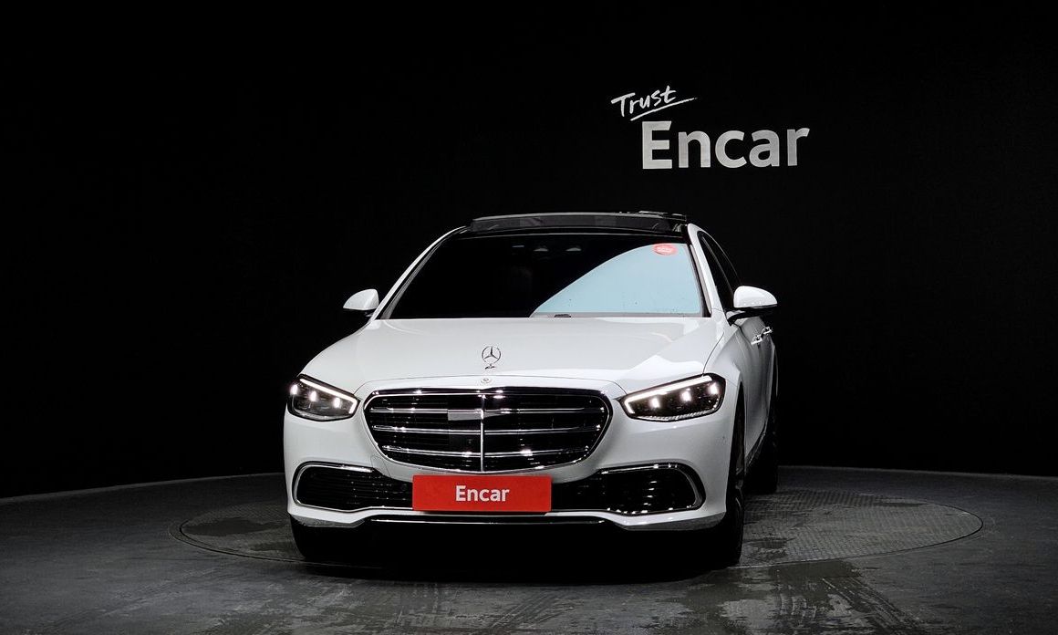 Mercedes-Benz S-Class 2024