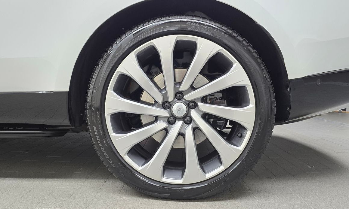 Land Rover Range Rover 2024