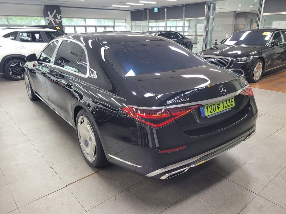 Mercedes-Benz S-Class 2026