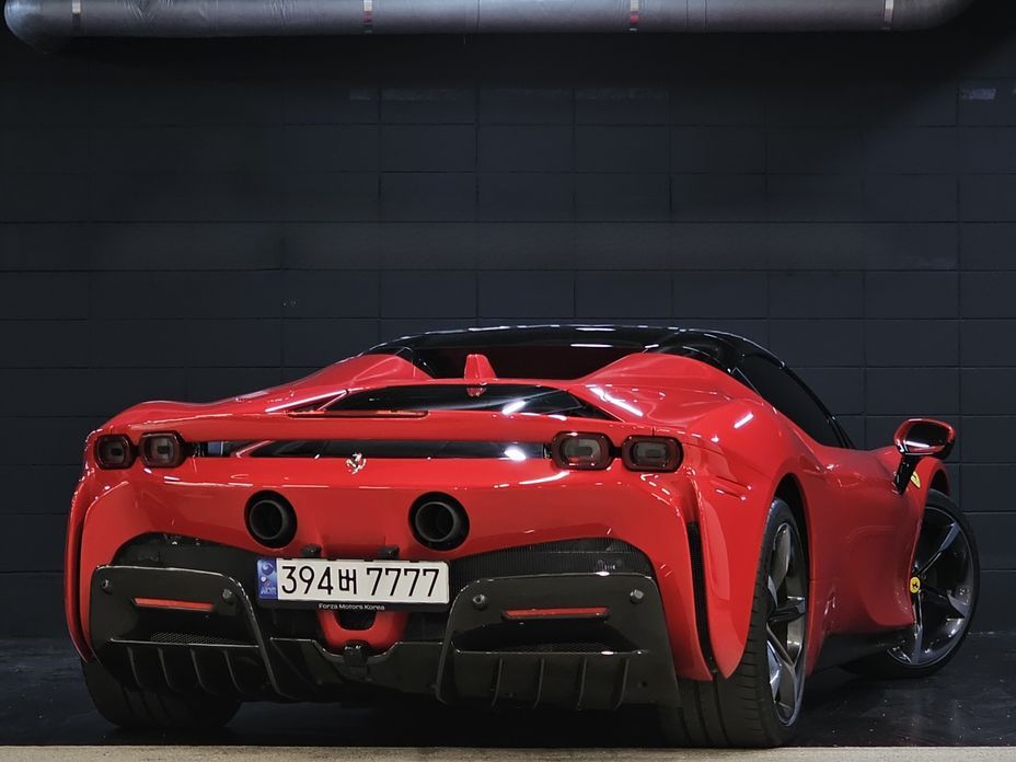 Ferrari SF90 2023