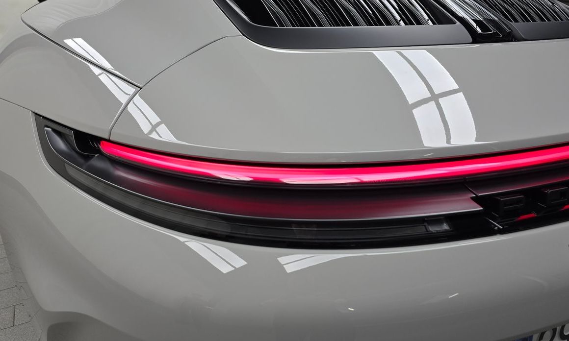 Porsche 911 2025