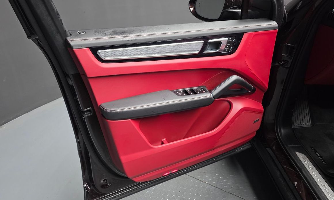 Porsche Cayenne 2023