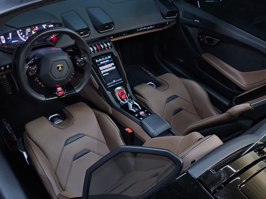 Lamborghini Huracan 2021