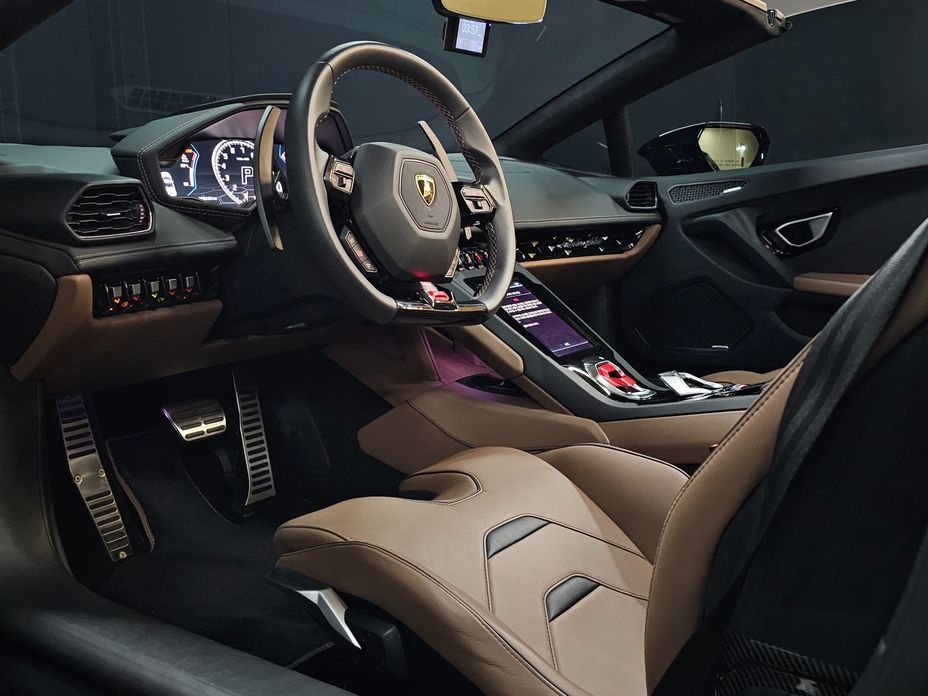 Lamborghini Huracan 2021