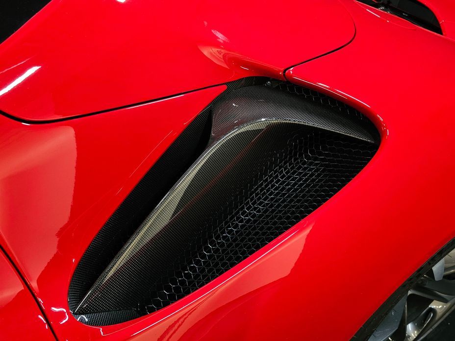 Ferrari SF90 2023