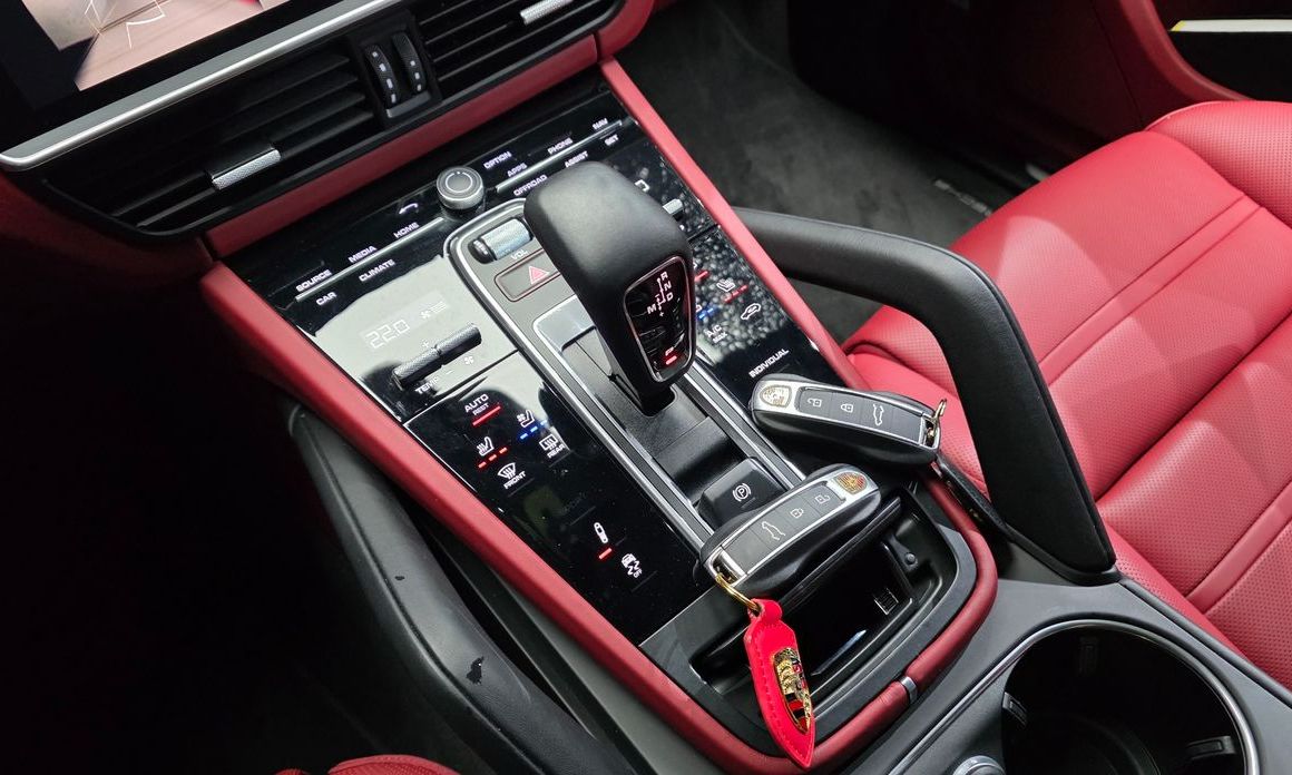 Porsche Cayenne 2023