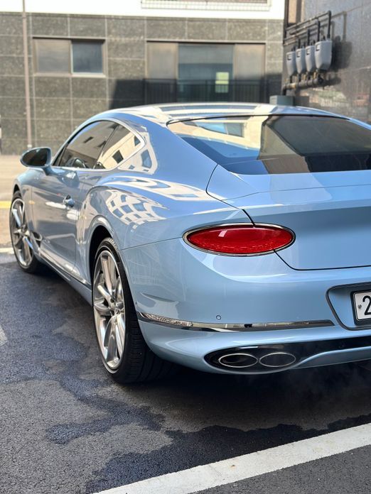 Bentley Continental 2020