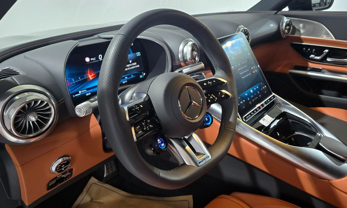 Mercedes-Benz SL-Class 2025